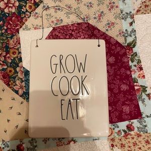 Grow Grow Eat Decor Rae Dunn
